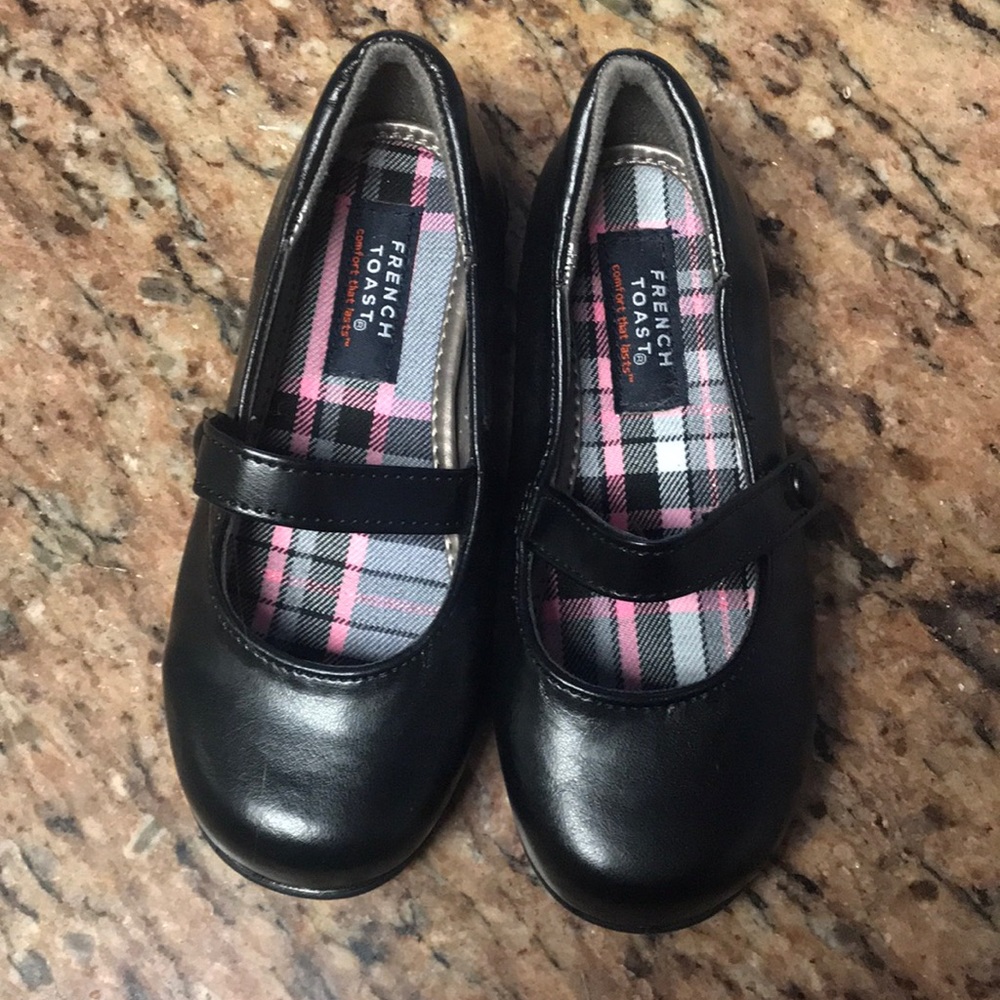 Practically New Girls Mary Janes